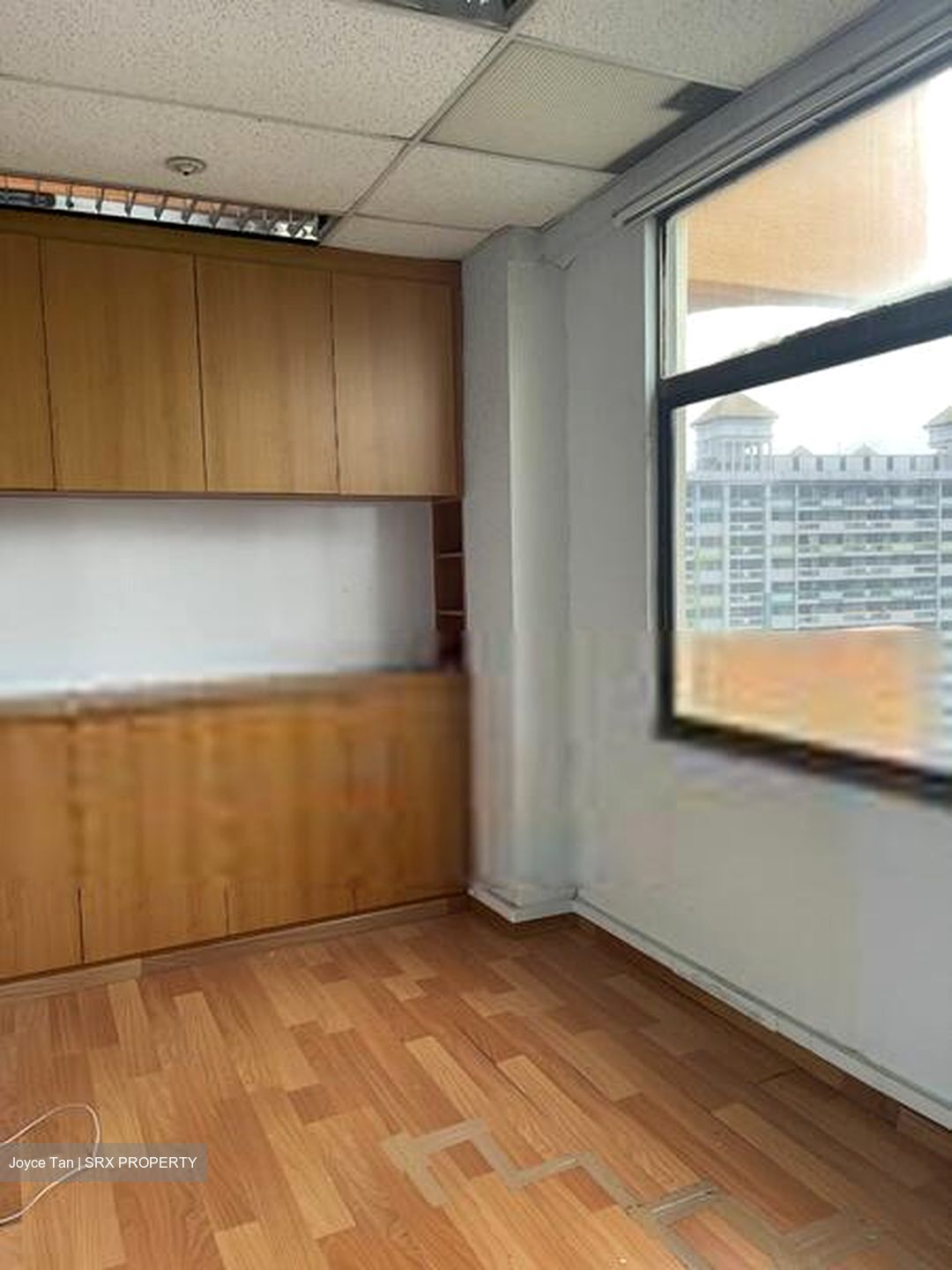 Manhattan House (D3), Office #554175531
